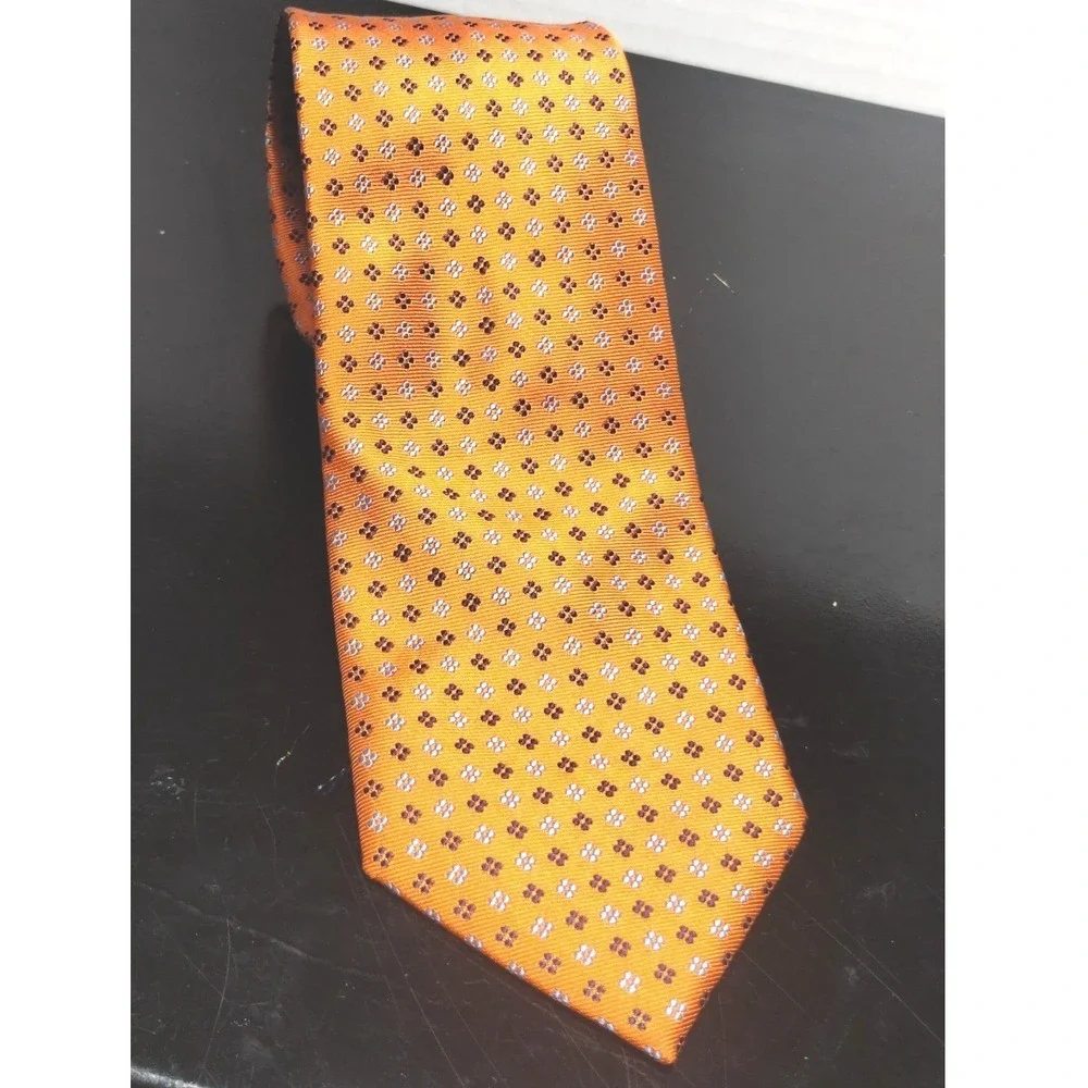 Tommy Hilfiger Mens Silk Necktie Orange Blue Geometric Medallion Classic Tie